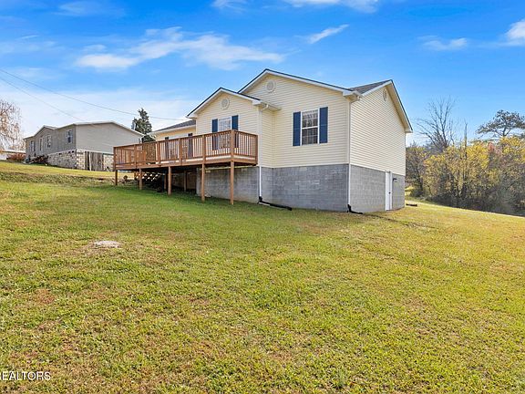 3rd image of 135 Tia Ln