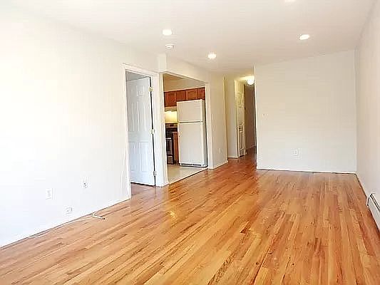 3rd image of 37-18 20th Ave #2M