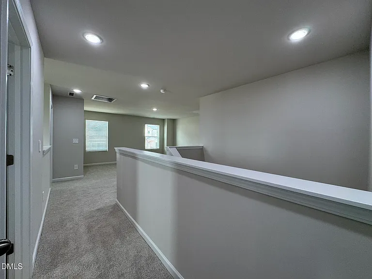 101 Klamath Dr — Photo 29