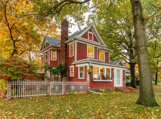 703 Northwestern Ave, Ames, IA 50010