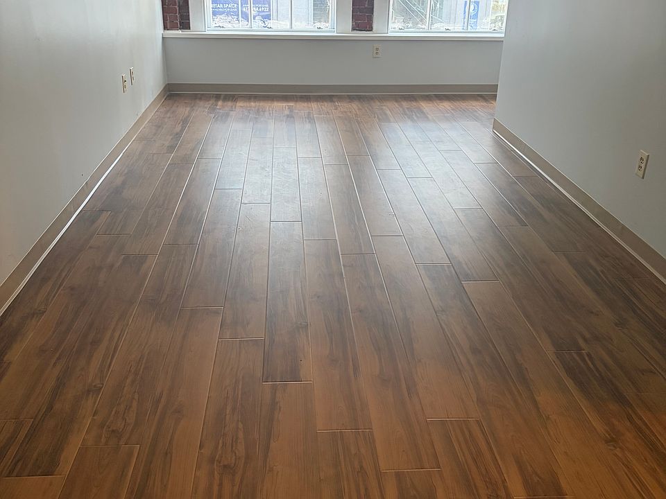 1st image of 106 13th St #3