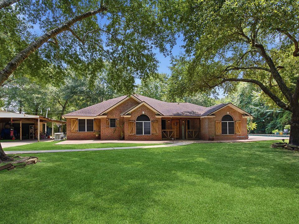 1st image of 223 Pin Oak Ln