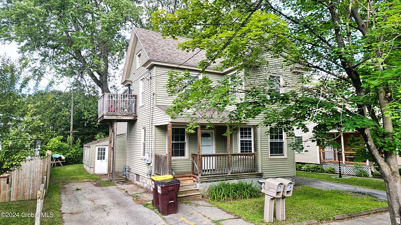 2nd image of 18 Garfield Street