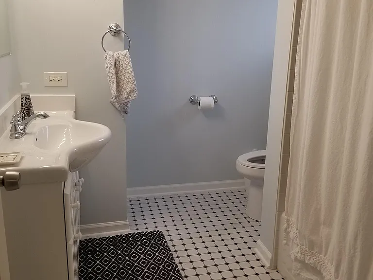 1108 S Harvey Ave — Photo 22