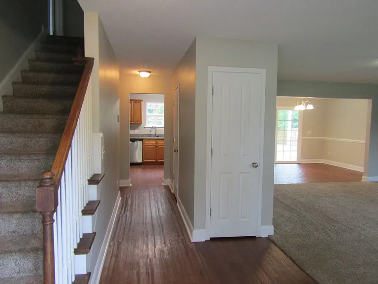 209 Ash Blvd — Photo 8