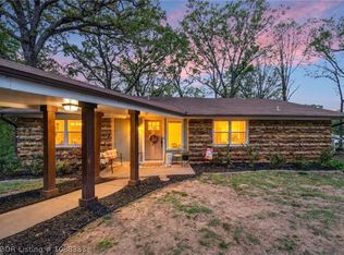 316 Bronzewood Ln, Van Buren, AR 72956