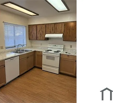 2621 E Harvard St #2
