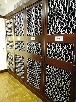 Rented by Compass | media 40