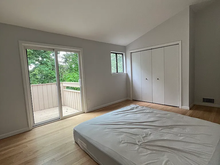 100 Hope St #5 — Photo 29