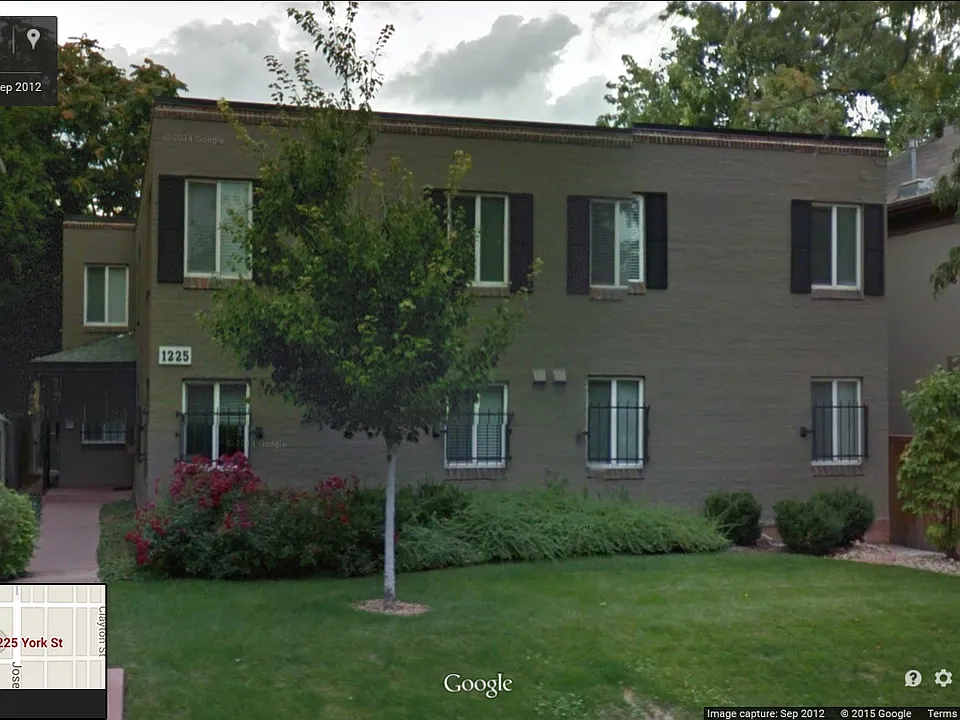 1225 York St
