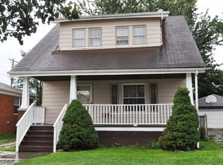 3907 Maplecrest Ave, Parma, OH 44134