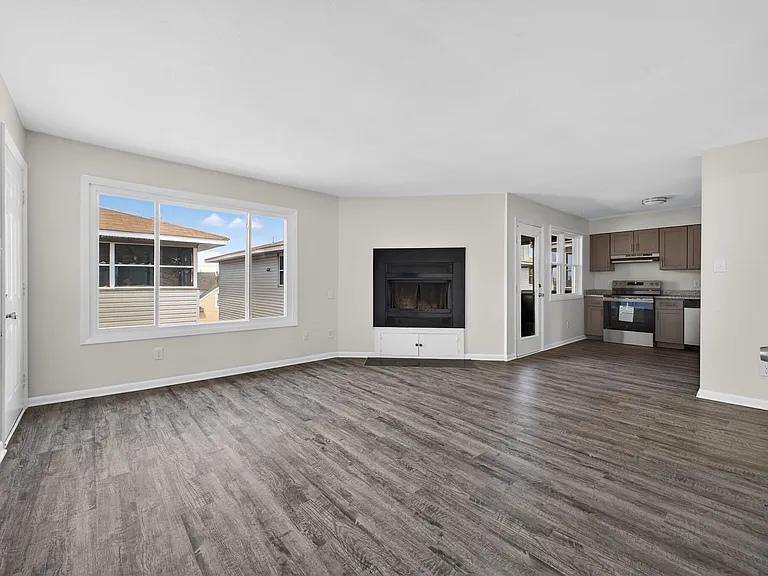 1415 E Ocean View Ave — Photo 3