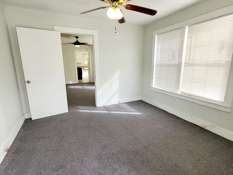 1007 S Main St #A — Photo 6