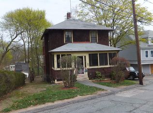 35 Packards Ln, Quincy, MA 02169