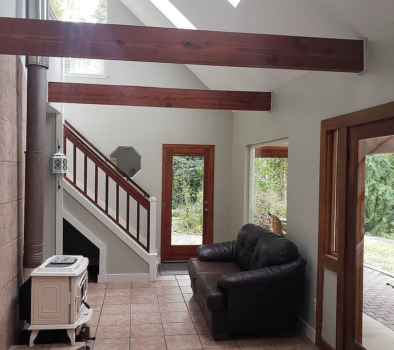 1st image of 20701 Kitsap St NE