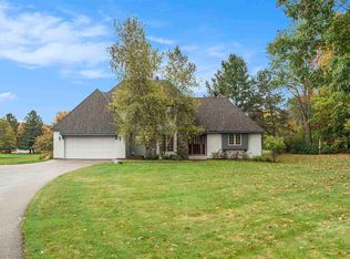 2262 Pinecrest St, Harbor Springs, MI 49740