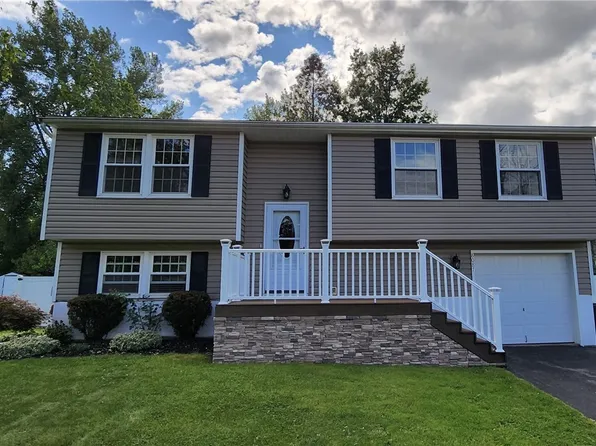 8087 Pickett Ln, Cicero, NY 13039