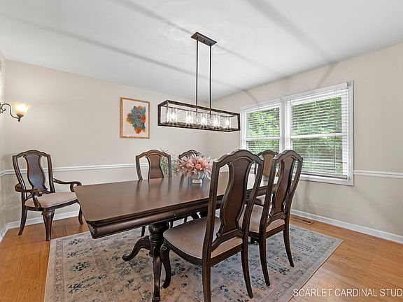 5th image of 549 Olesen Dr