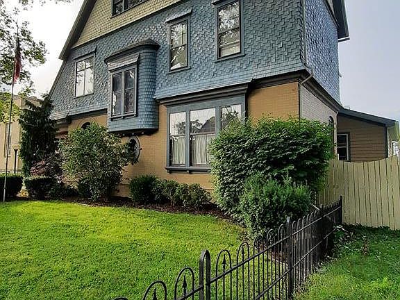 2nd image of 19 E 5th St