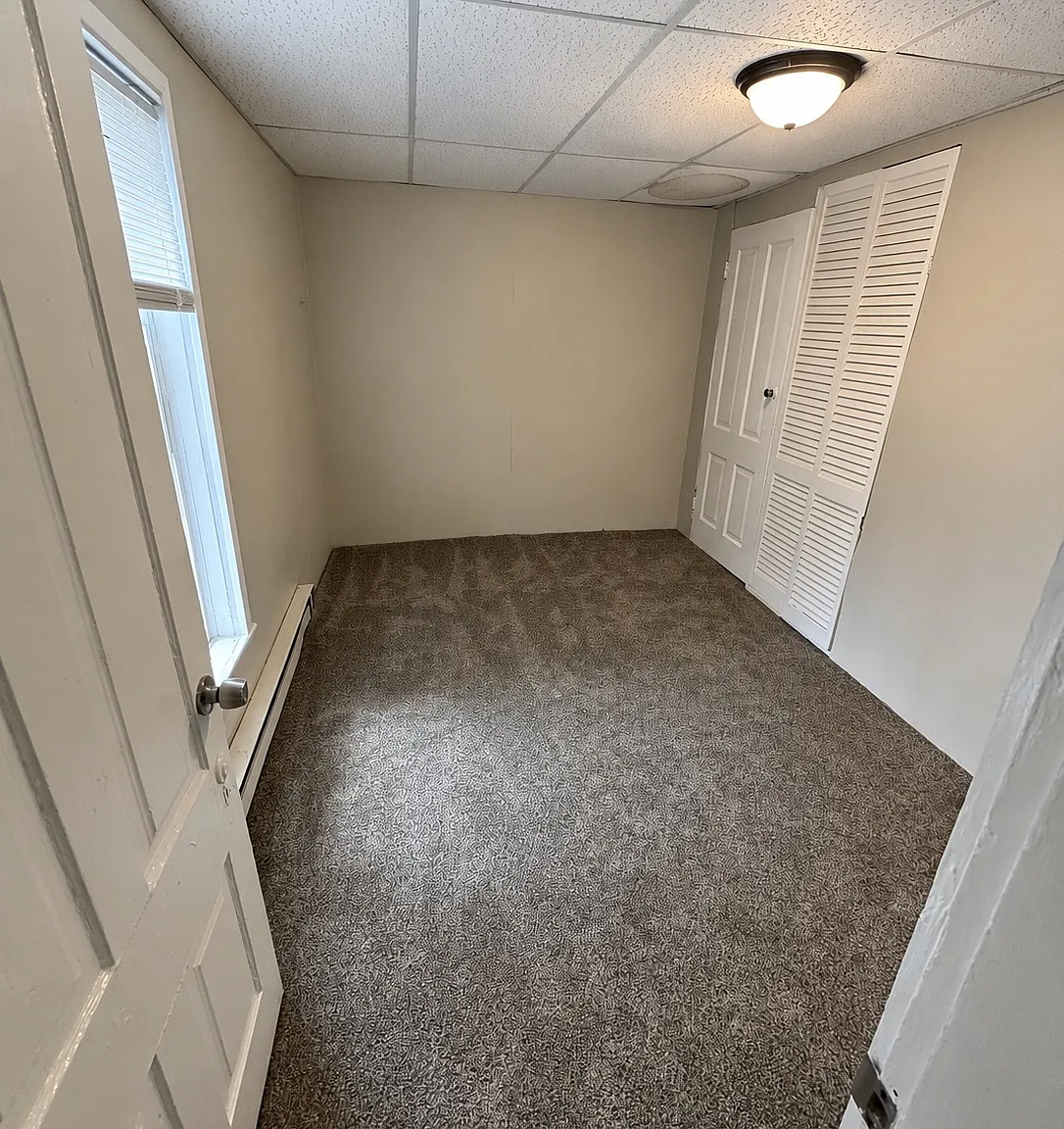 123 E Spring Street — Photo 4