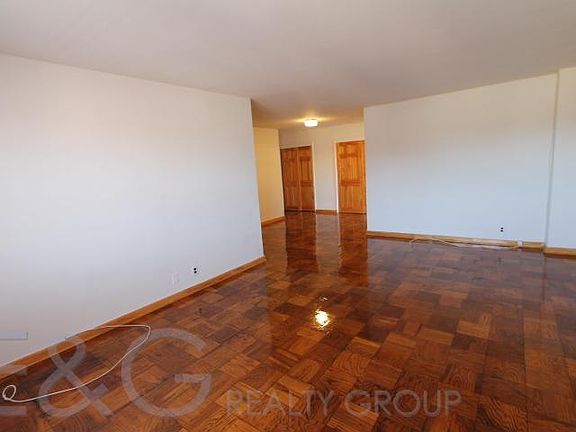 5th image of 18311 Hillside Ave APT 2N