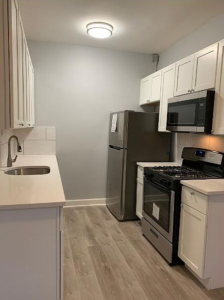 1st image of 7051 S Bennett Ave APT 206