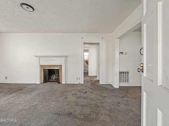 5th image of 4608 Oriole Dr