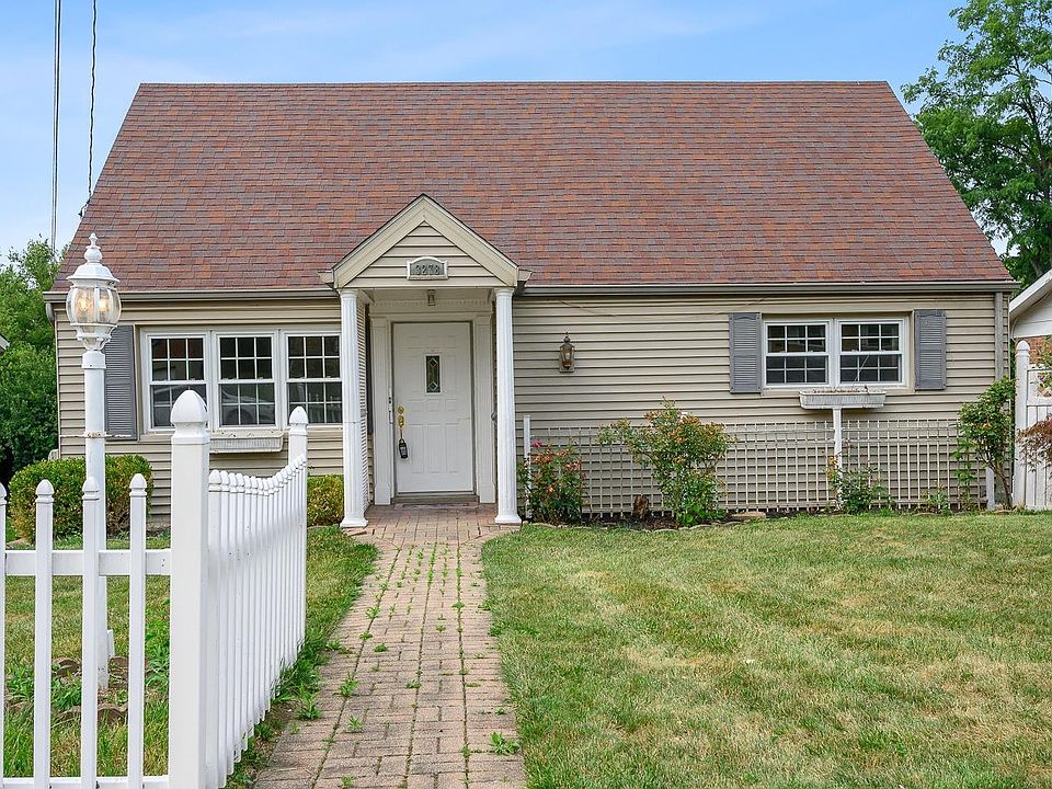 1st image of 3278 Blueacres Dr