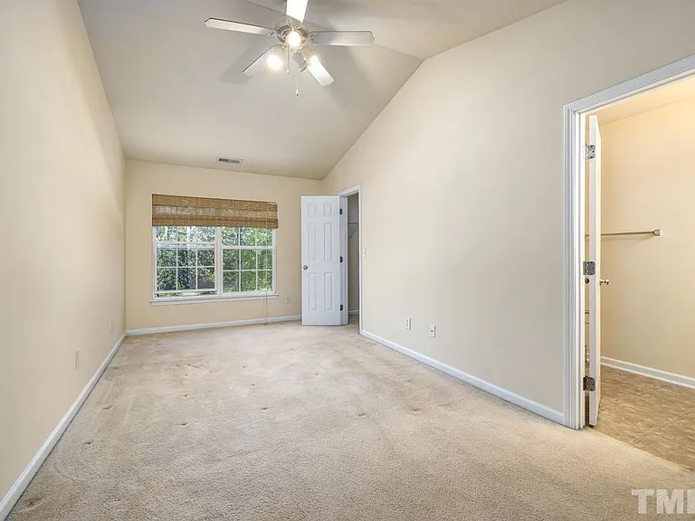 1619 Snowmass Way — Photo 13