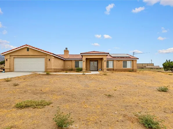 9570 Mescalero Rd, Phelan, CA 92371
