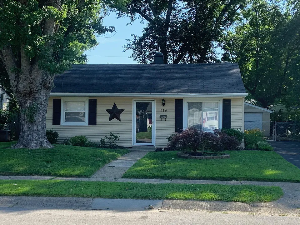 916 Sharon Dr