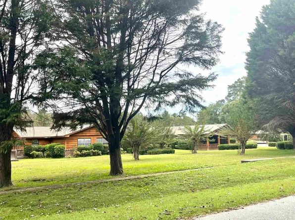 26551 Lakeshore Loop, Andalusia, AL 36421