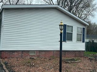 252 Dewey St, Urbana, IL