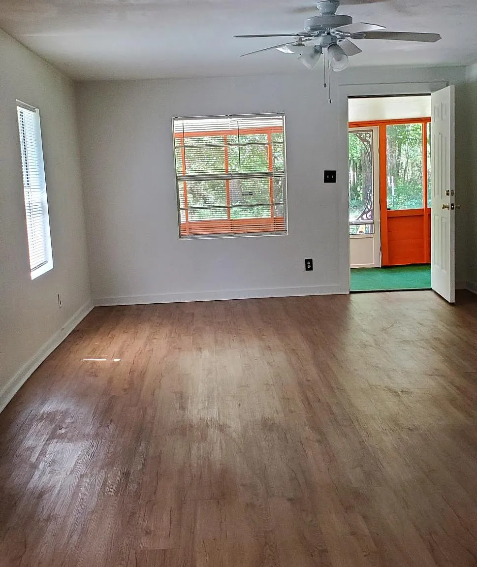 65 Noble Rd — Photo 4