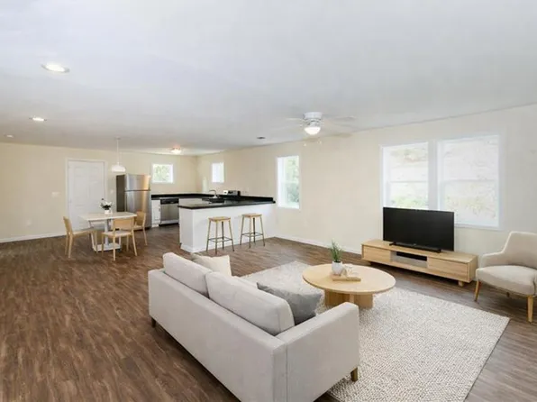 1849 Doscher Ave, North Charleston, SC 29405