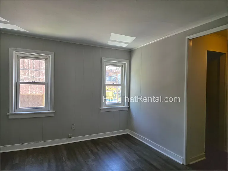 136 W Church Ave — Photo 15