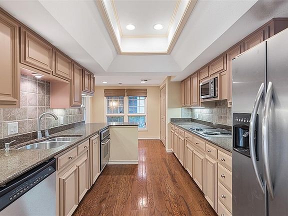2nd image of 4117 Woodcreek Dr