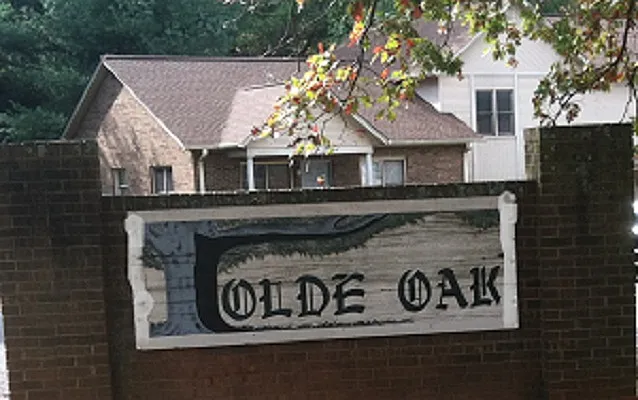 Olde Oak Apartments on Rock Barn