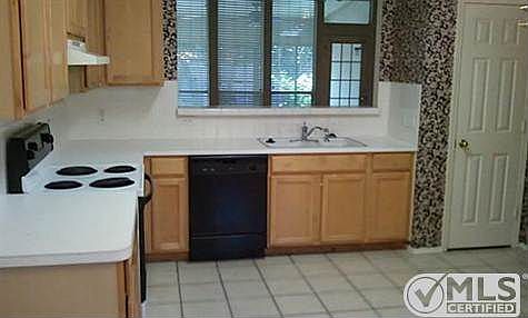 5th image of 2901 Coventry Ln