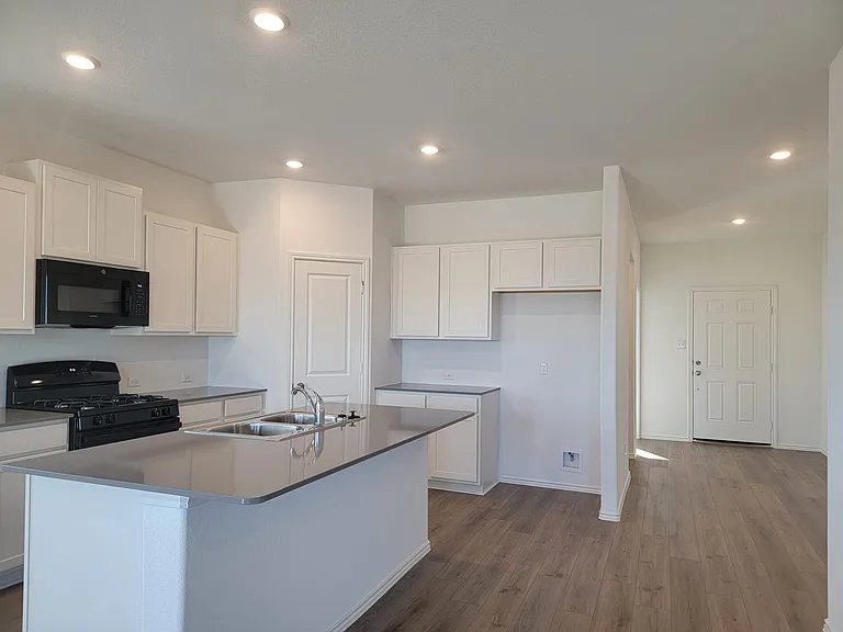 1017 Ascari Ct — Photo 14