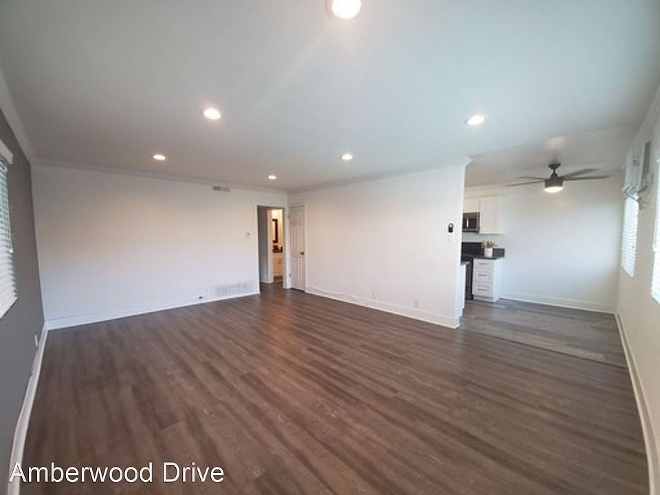 2nd image of 1653 Amberwood Dr APT 28