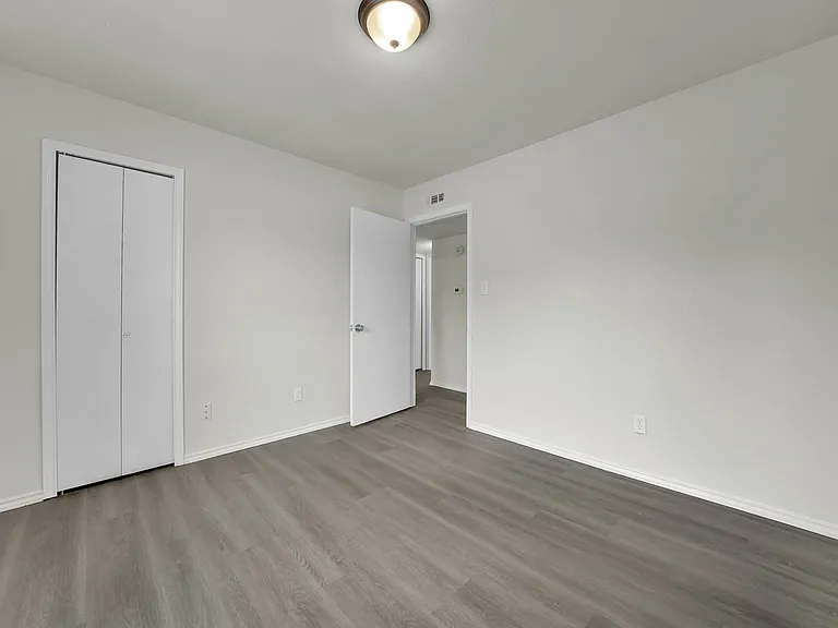 1300 Rivercrest Blvd — Photo 19