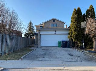 243 Winfield Ter #243, Mississauga, ON L5R1M9