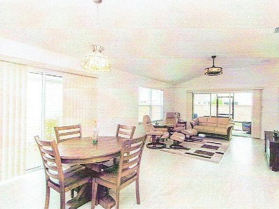 5th image of 5869 Unger Ct