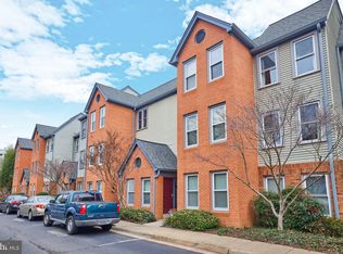 2105 N Rolfe St APT A, Arlington, VA 22209