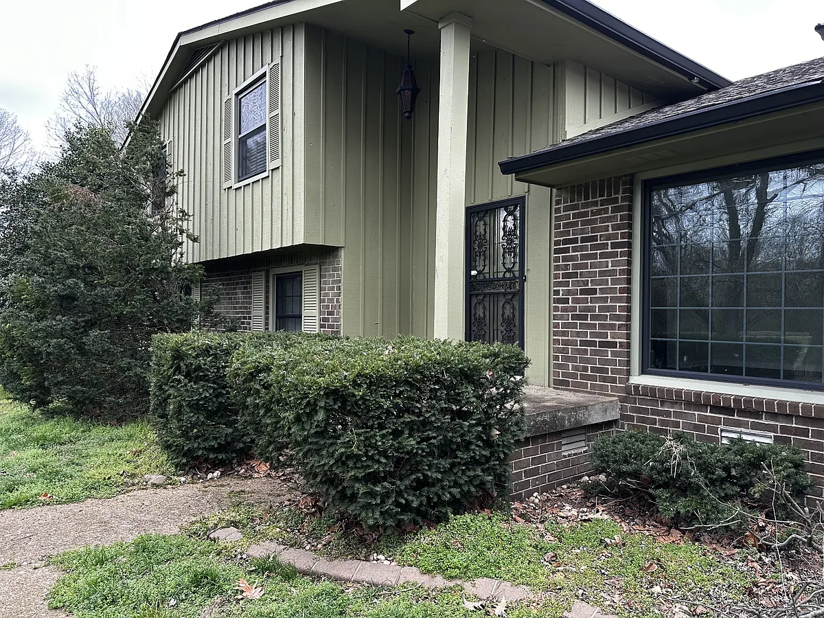 Building Photo - 425 Jones Mill Rd