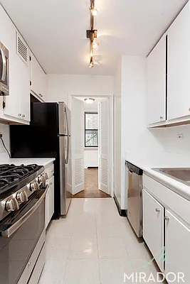 Rented by Mirador Real Estate | media 37