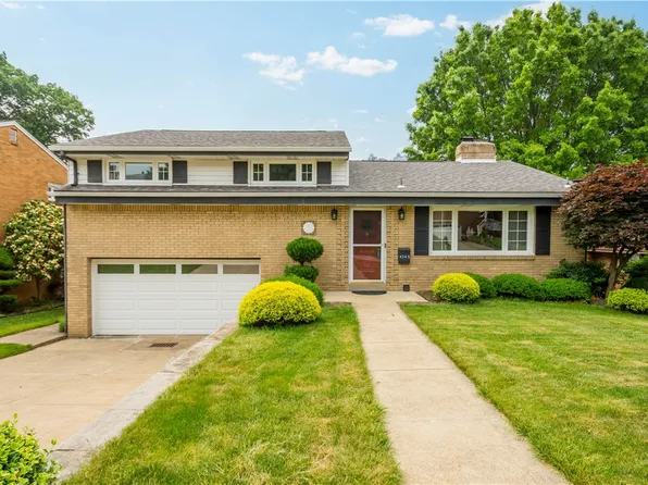 4345 E Barlind Dr, Pittsburgh, PA 15227