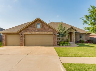11233 NW 101st St, Yukon, OK 73099