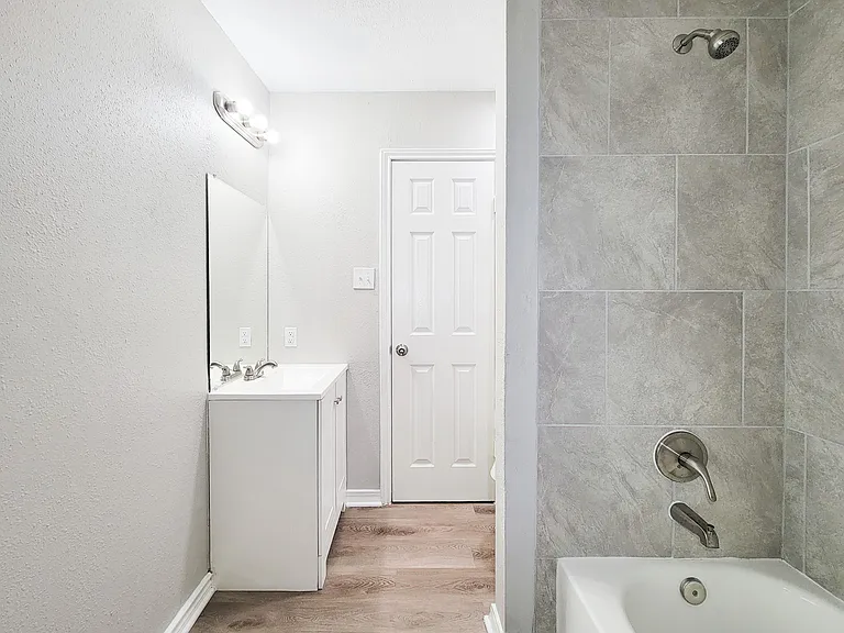 15814 Murrelet Ct — Photo 24